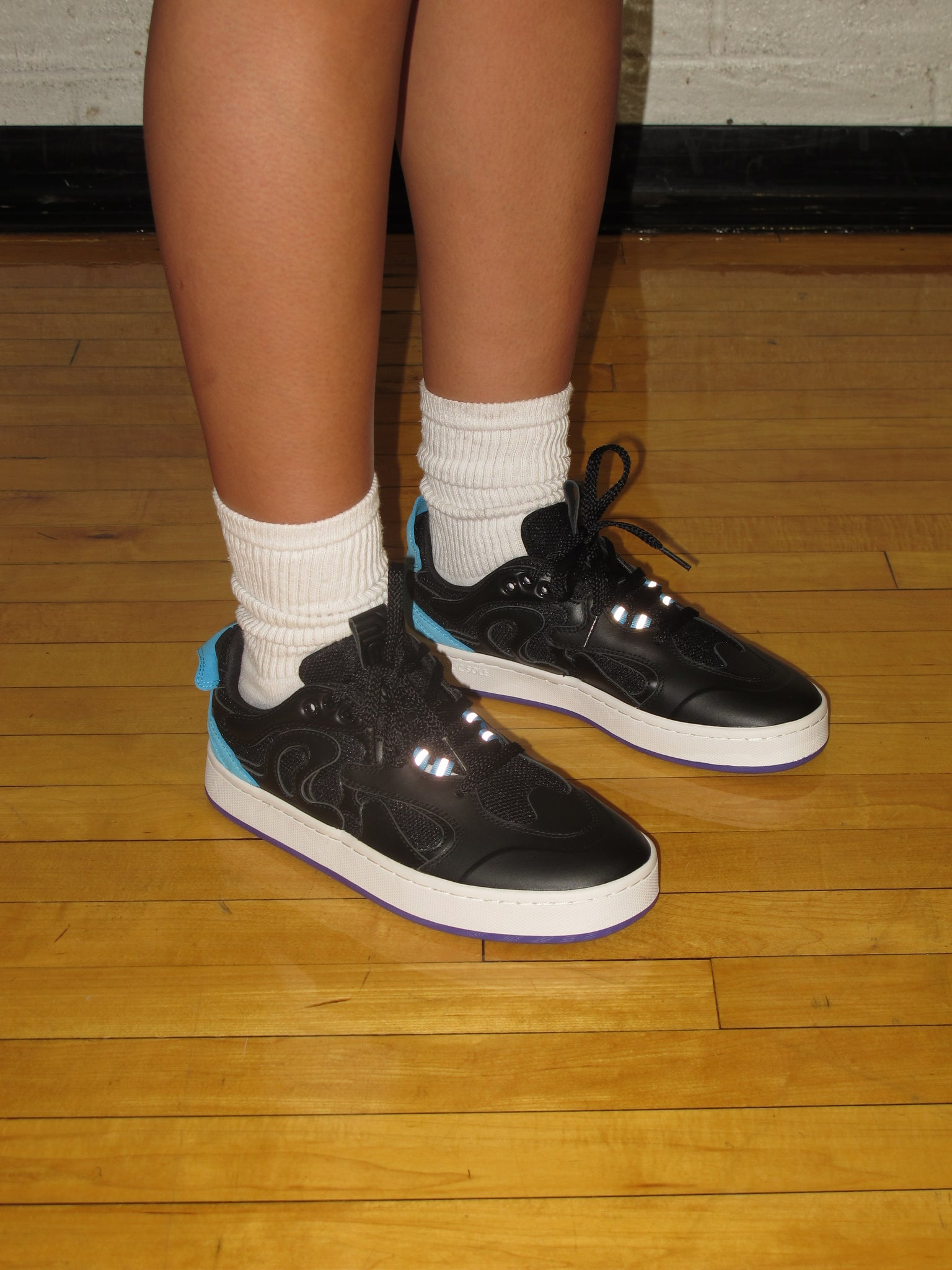 NABI Street Preorder : Carver Black