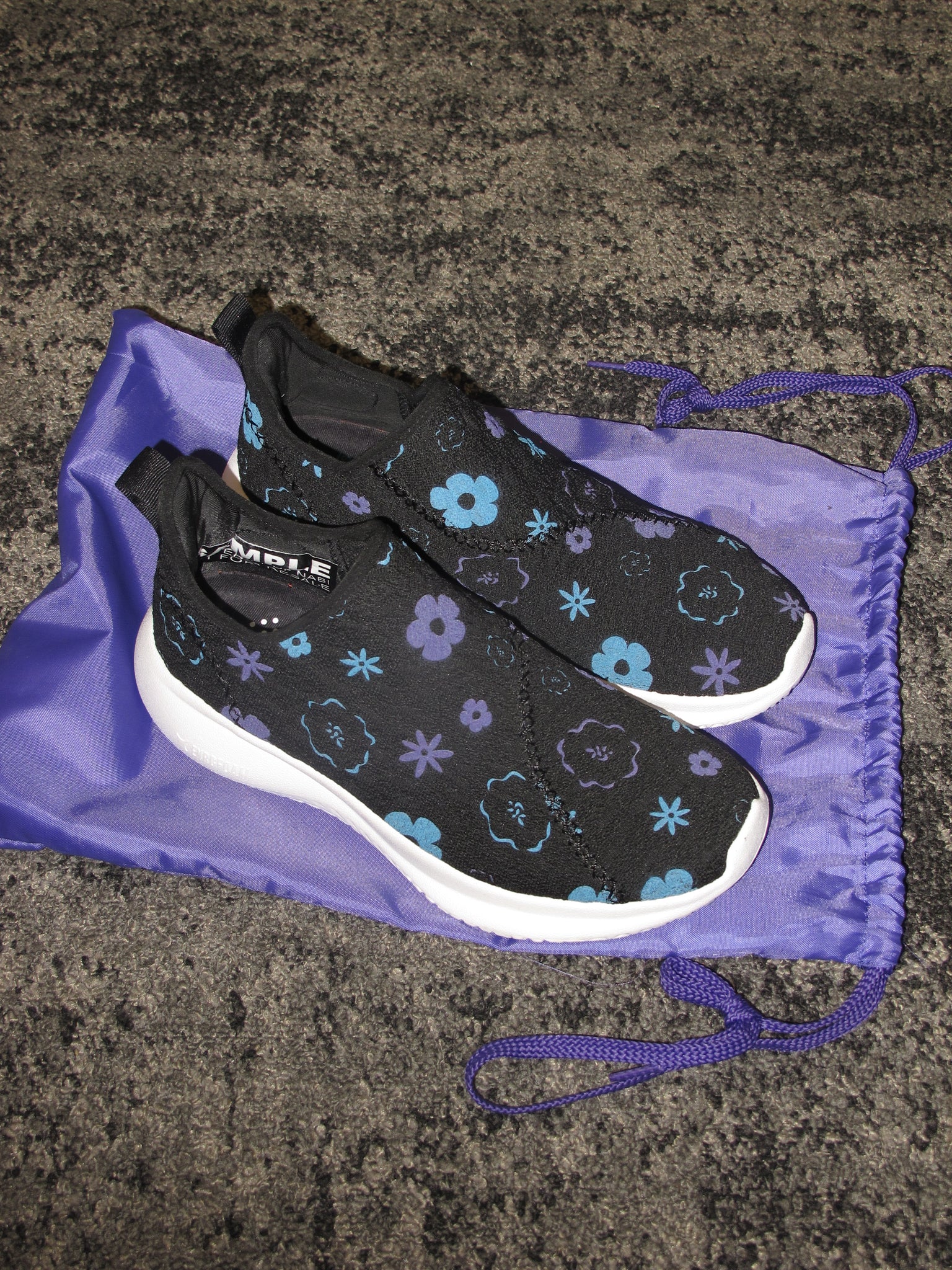 NABI Street Preorder: Slip-On Black