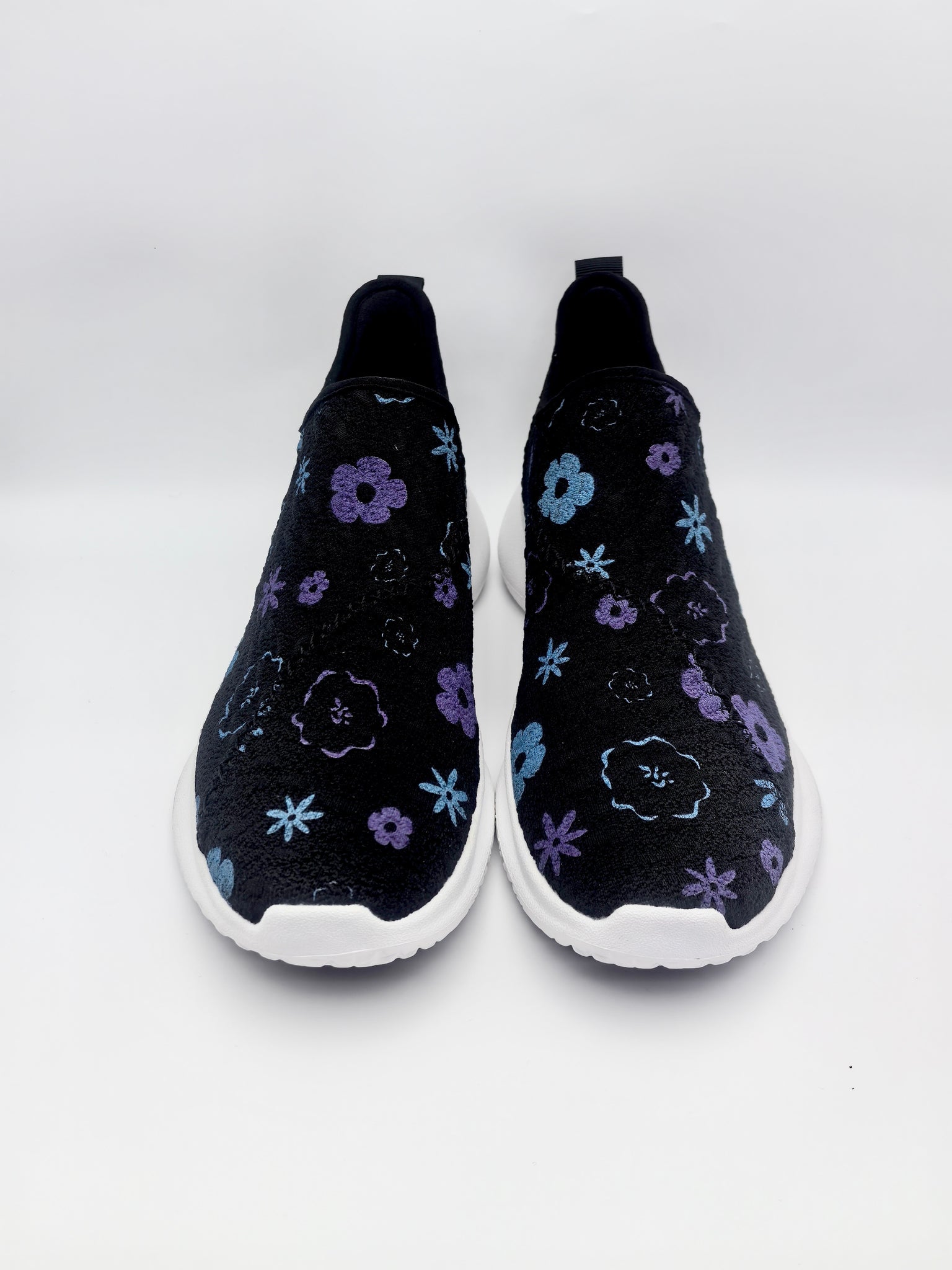 NABI Street Preorder: Slip-On Black